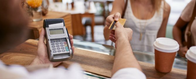 Como fazer compras com cartão de crédito sem dores de cabeça